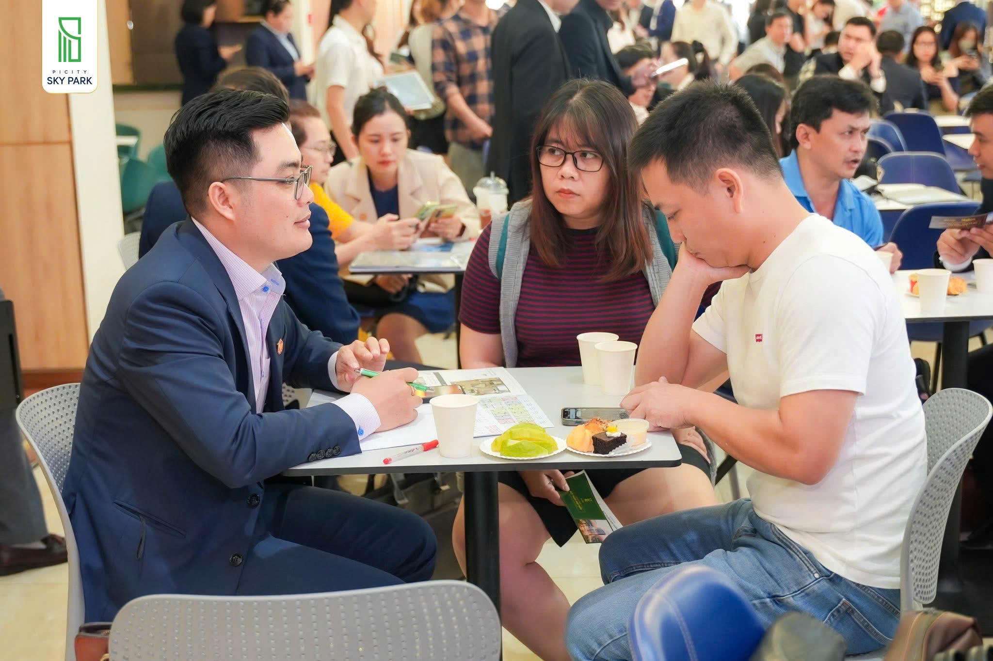 Khách hàng tham dự Cafe sáng Picity ngày 27072025 (4) Khách hàng tham dự Cafe sáng Picity ngày 27072025 (4)