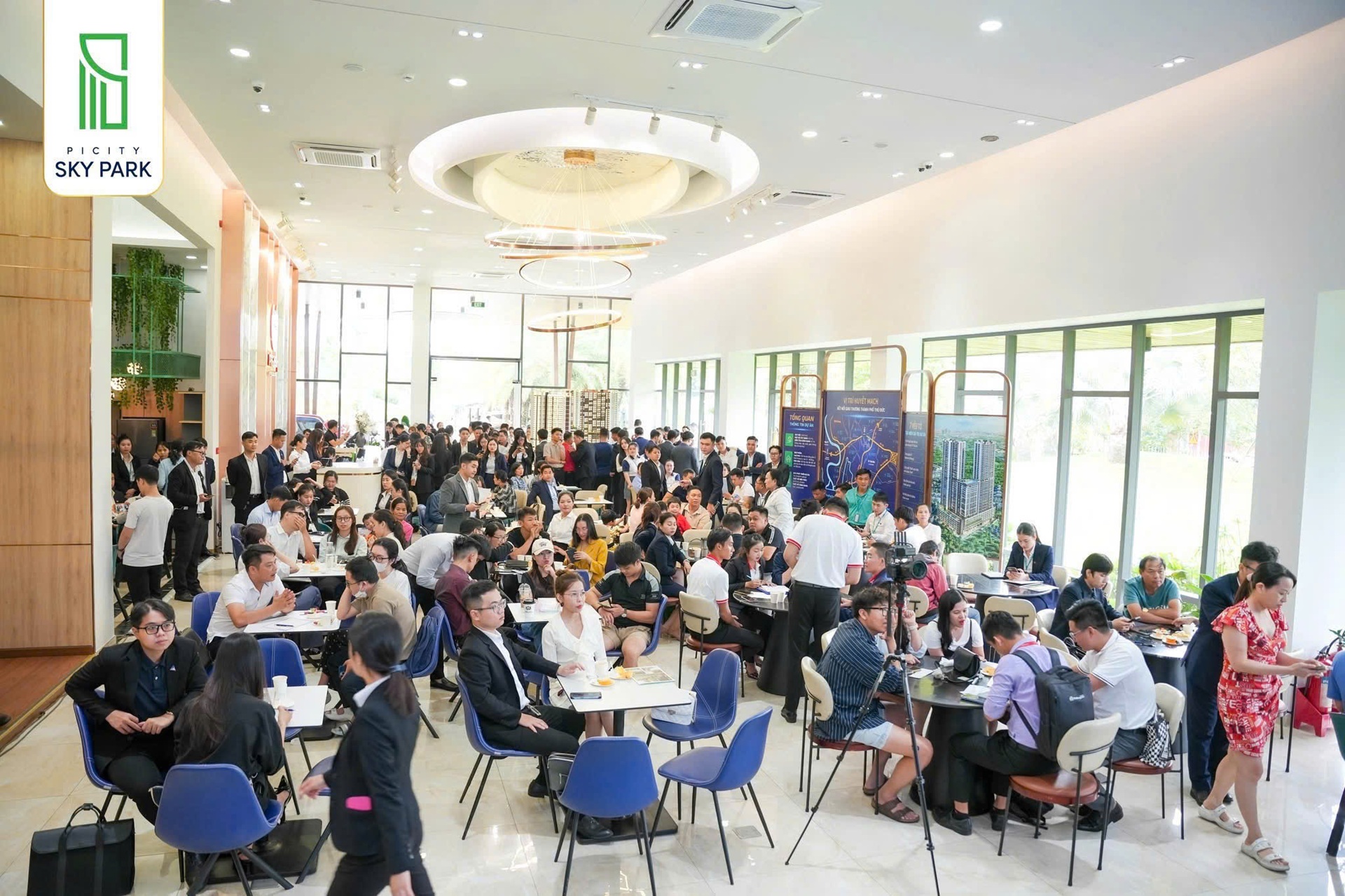 Khách hàng tham dự sự kiện Cafe sáng Picity 06072025 (6) Khách hàng tham dự sự kiện Cafe sáng Picity 06072025 (6)