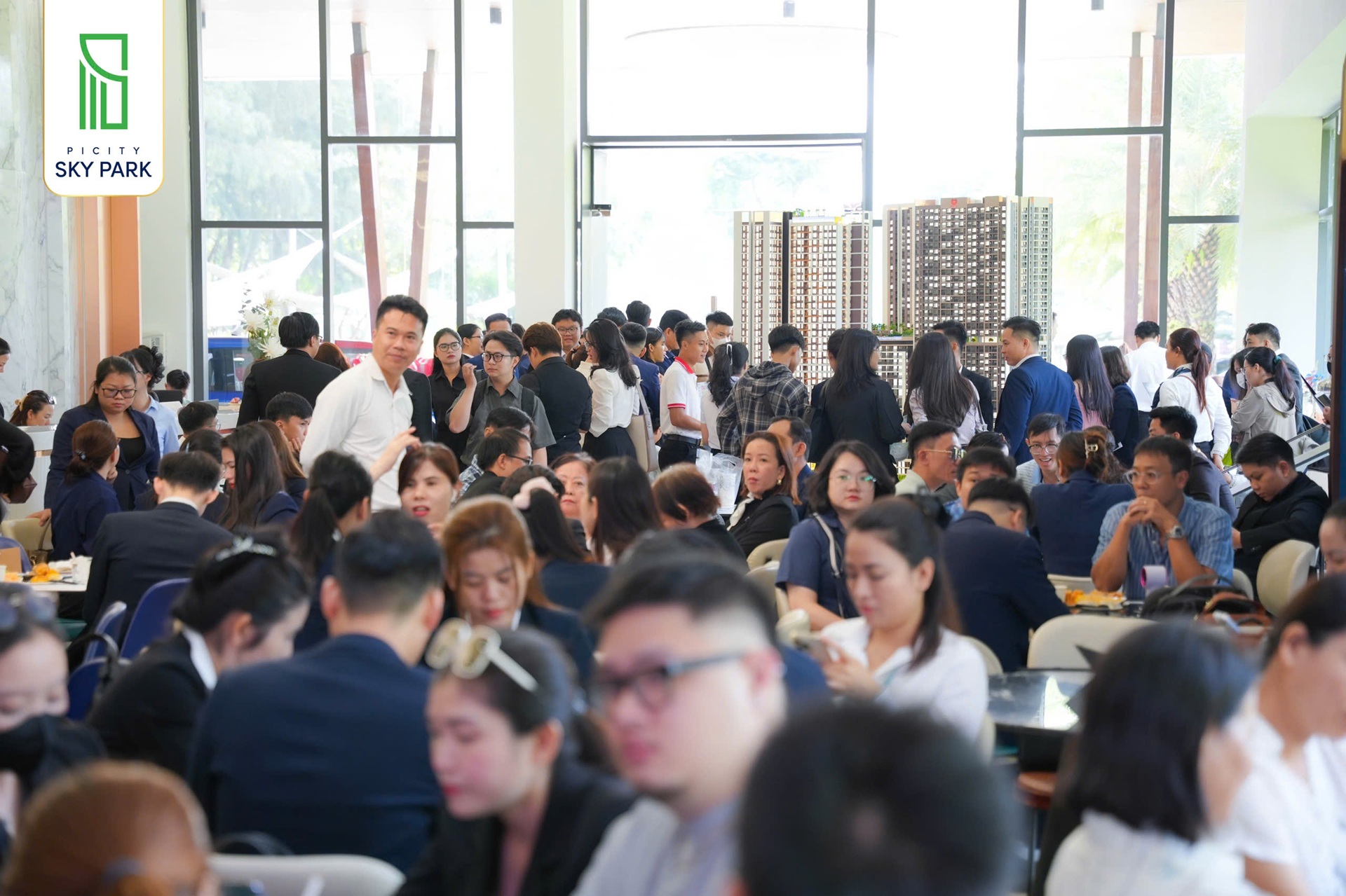 Khách hàng tham dự sự kiện Cafe sáng Picity 03082025 Khách hàng tham dự sự kiện Cafe sáng Picity 03082025