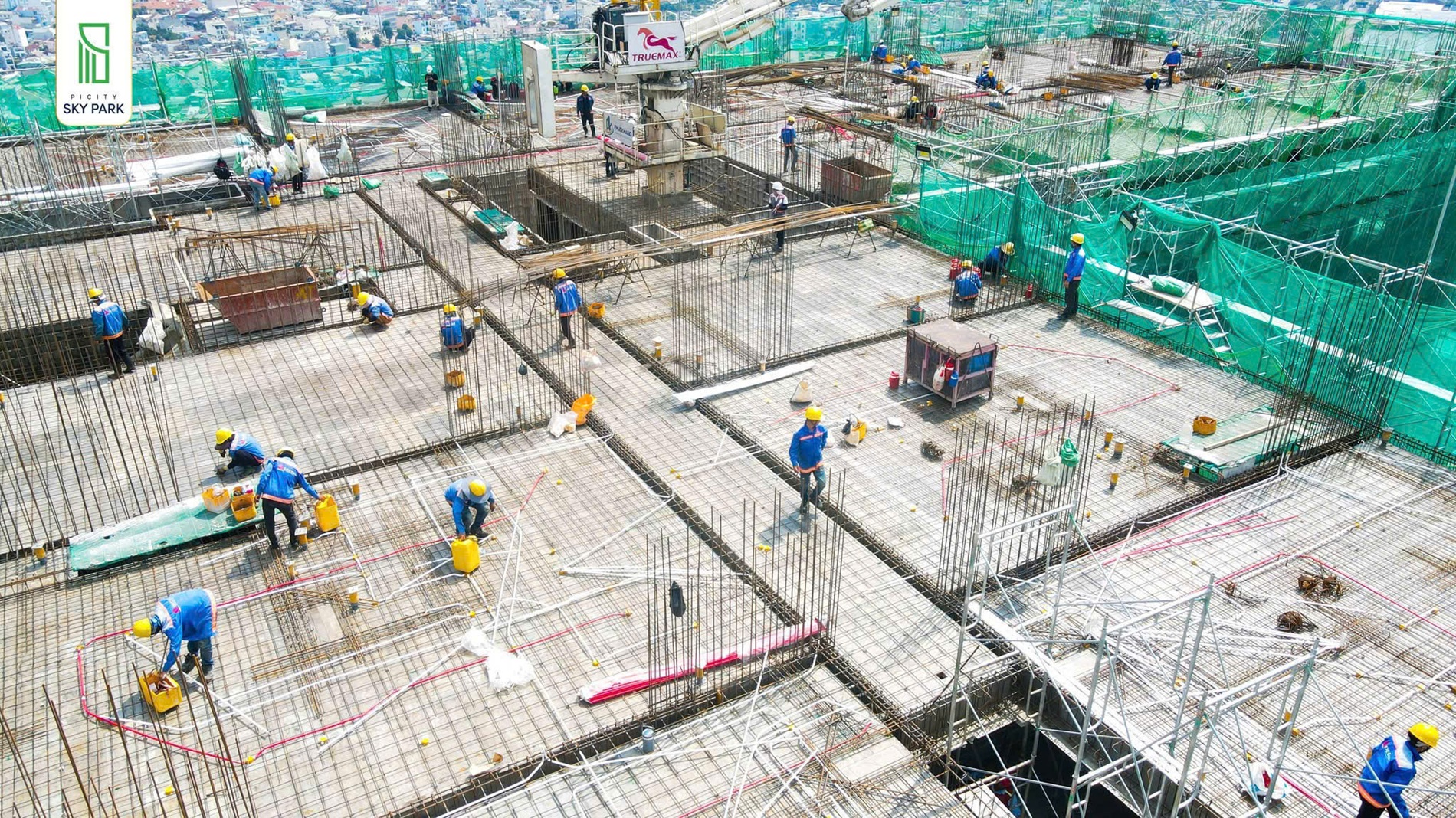 Cập nhật Tiến độ xây dựng Picity Sky Park 92025 (2) Cập nhật Tiến độ xây dựng Picity Sky Park 92025 (2)