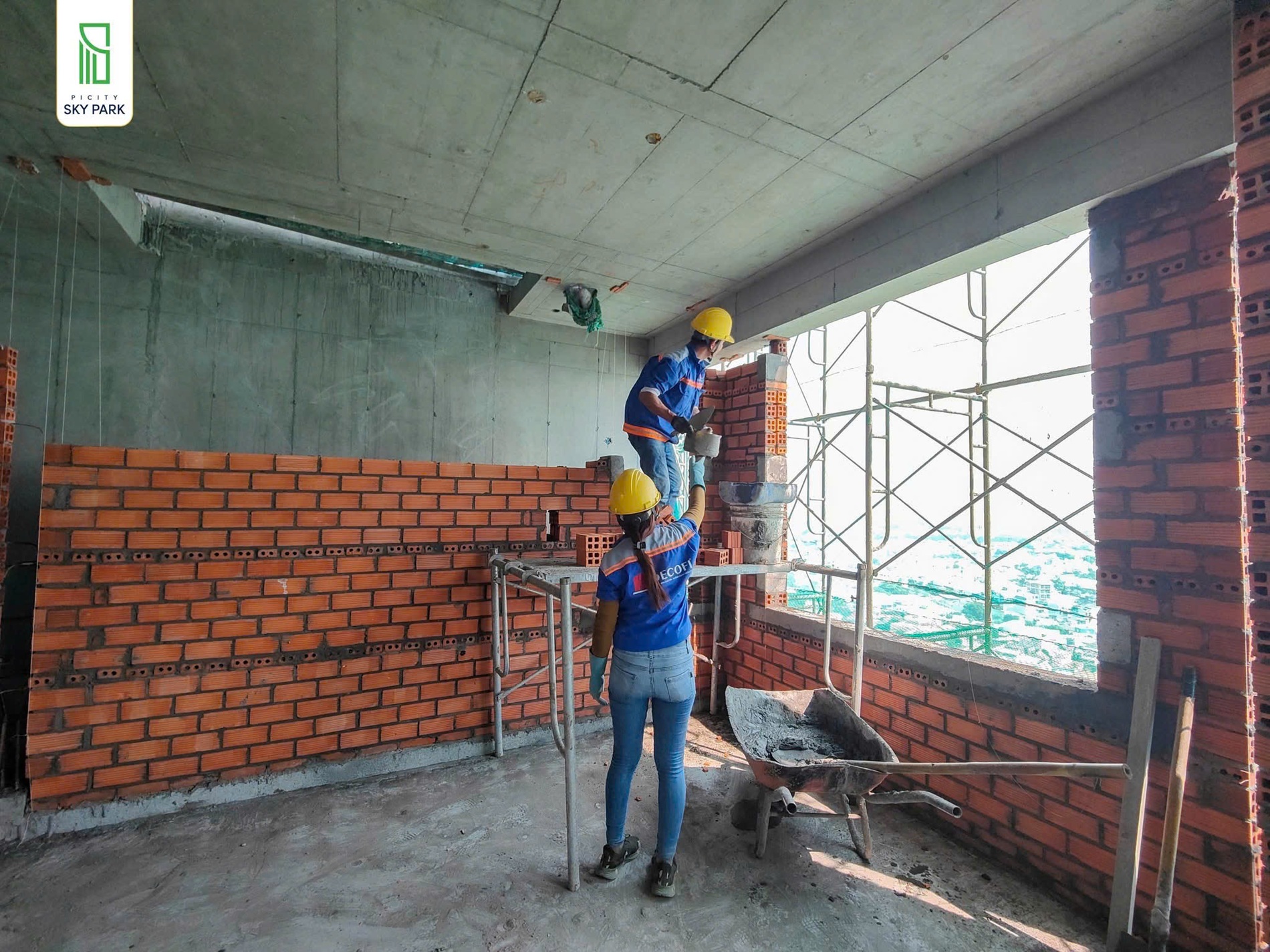 Cập nhật Tiến độ xây dựng Picity Sky Park 92025 (7) Cập nhật Tiến độ xây dựng Picity Sky Park 92025 (7)