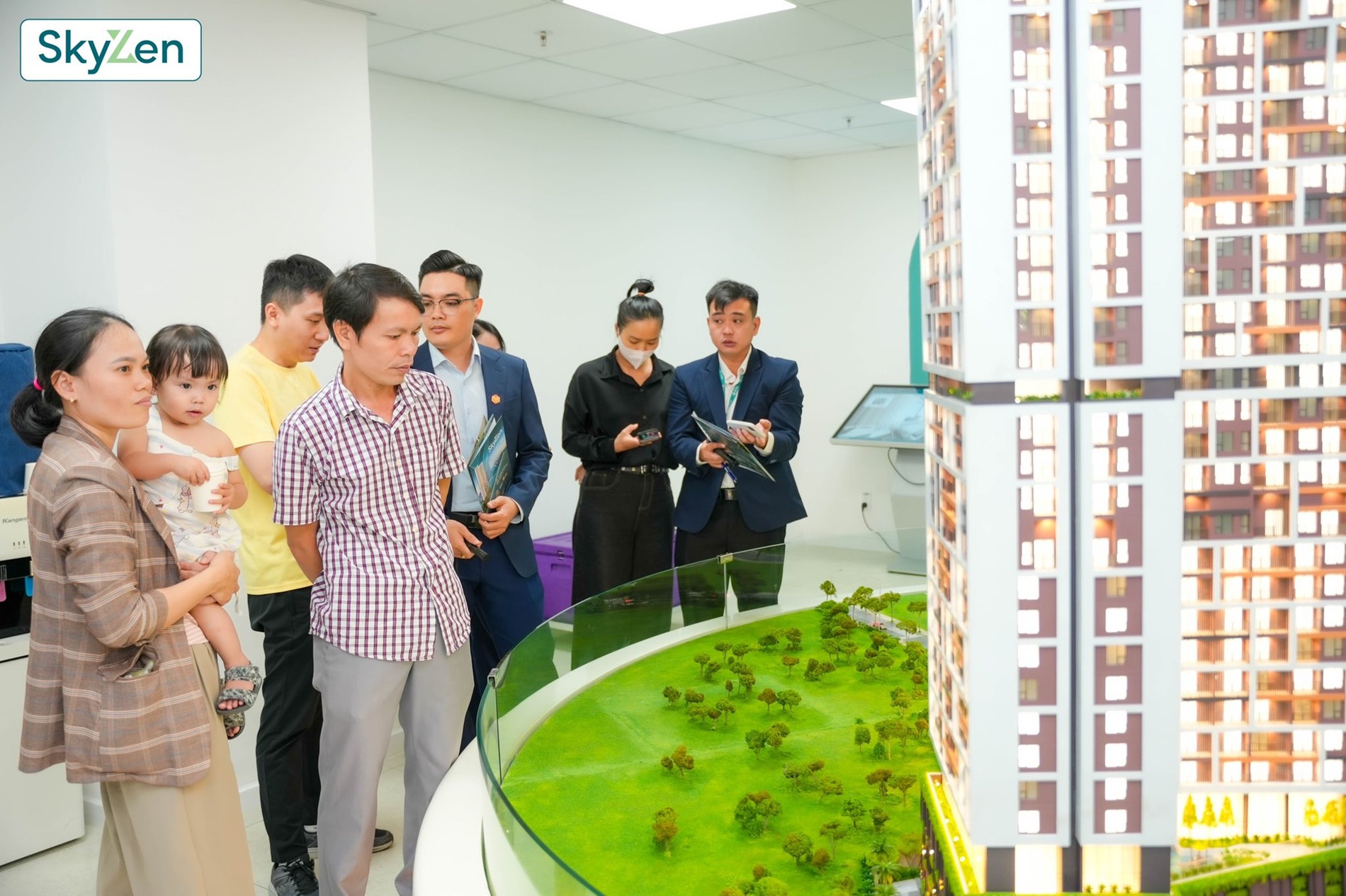 Khách hàng tham dự Cafe Sáng Picity 19/10/2025 Khách hàng tham dự Cafe Sáng Picity 19/10/2025