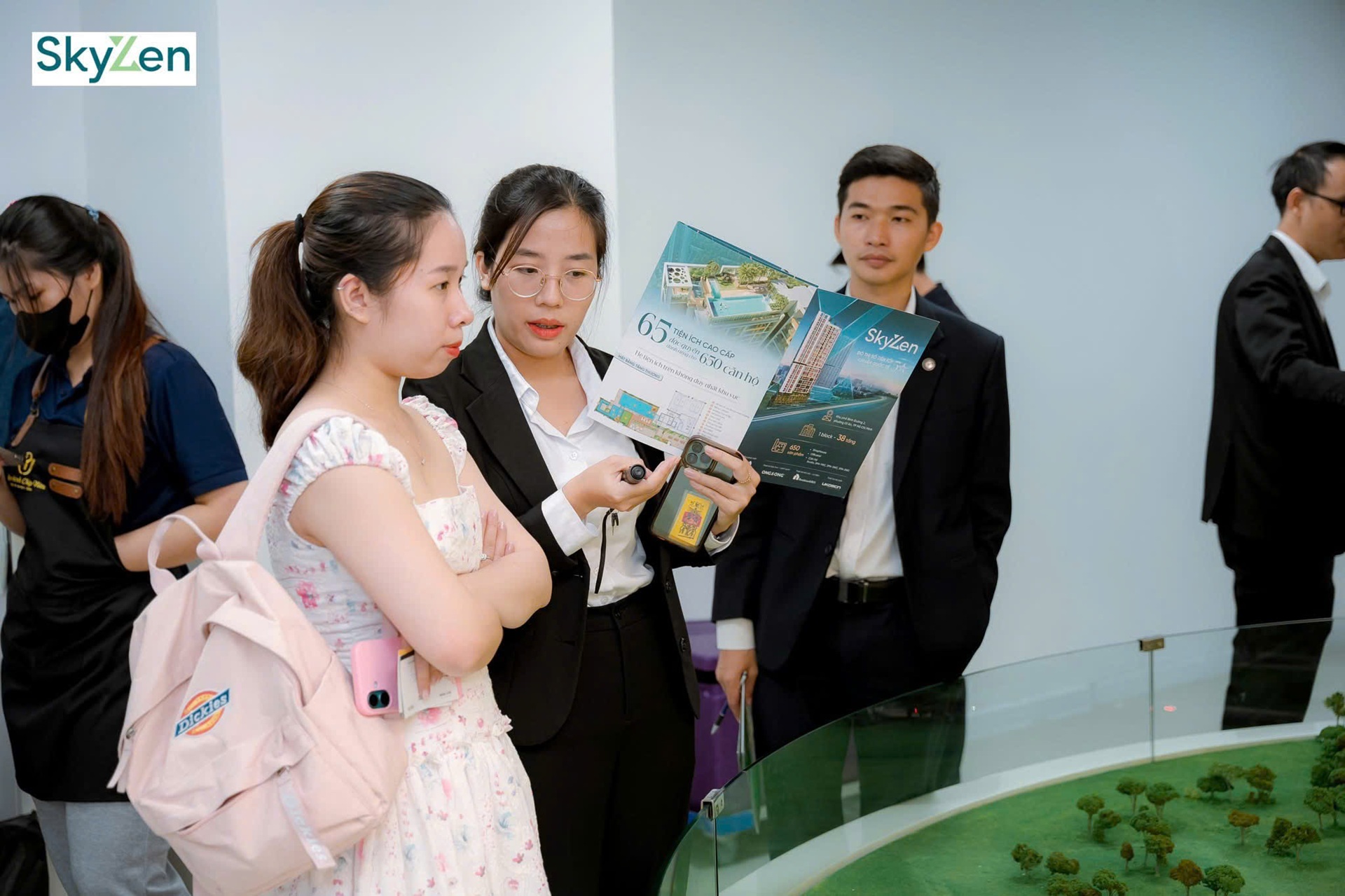 Khách hàng tham dự Cafe sáng Picity ngày 12102025 (2) Khách hàng tham dự Cafe sáng Picity ngày 12102025 (2)
