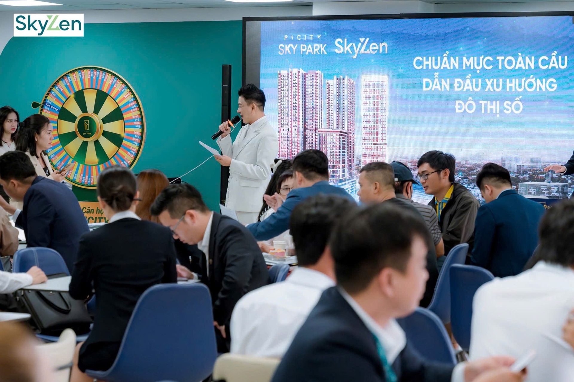 Khách hàng tham dự Cafe sáng Picity ngày 12102025 (6) Khách hàng tham dự Cafe sáng Picity ngày 12102025 (6)