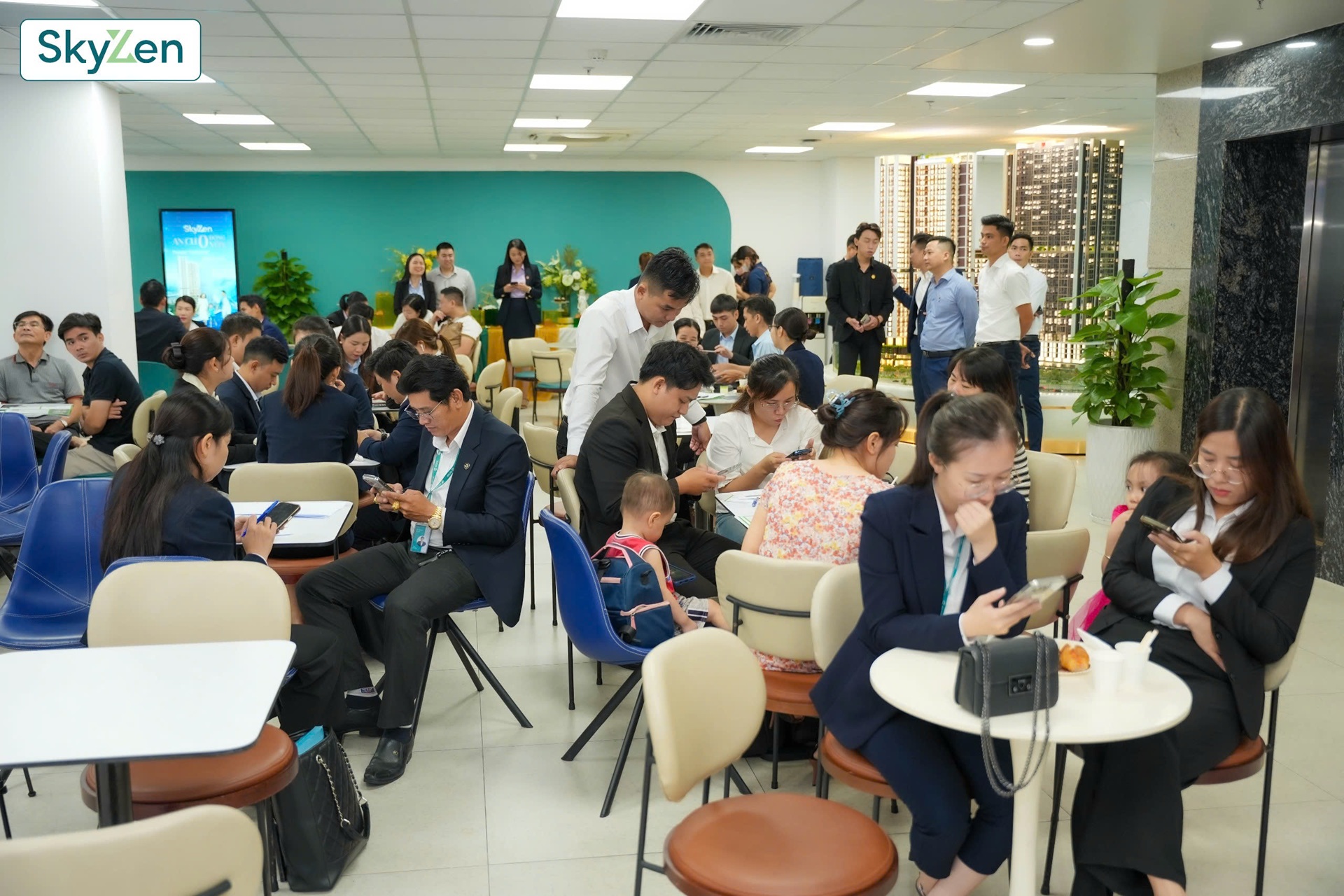 Khách hàng tham gia Cafe sáng Picity Sky Park 26/10/2025 Khách hàng tham gia Cafe sáng Picity Sky Park 26102025