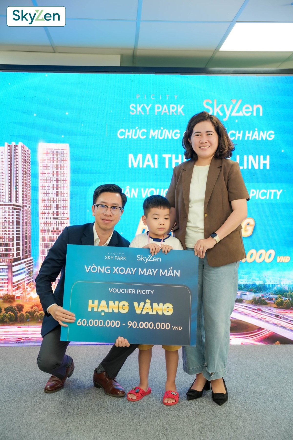 Khách hàng trúng thưởng tại Cafe Sáng Picity 19/10/2025 Khách hàng trúng thưởng tại Cafe Sáng Picity 19/10/2025