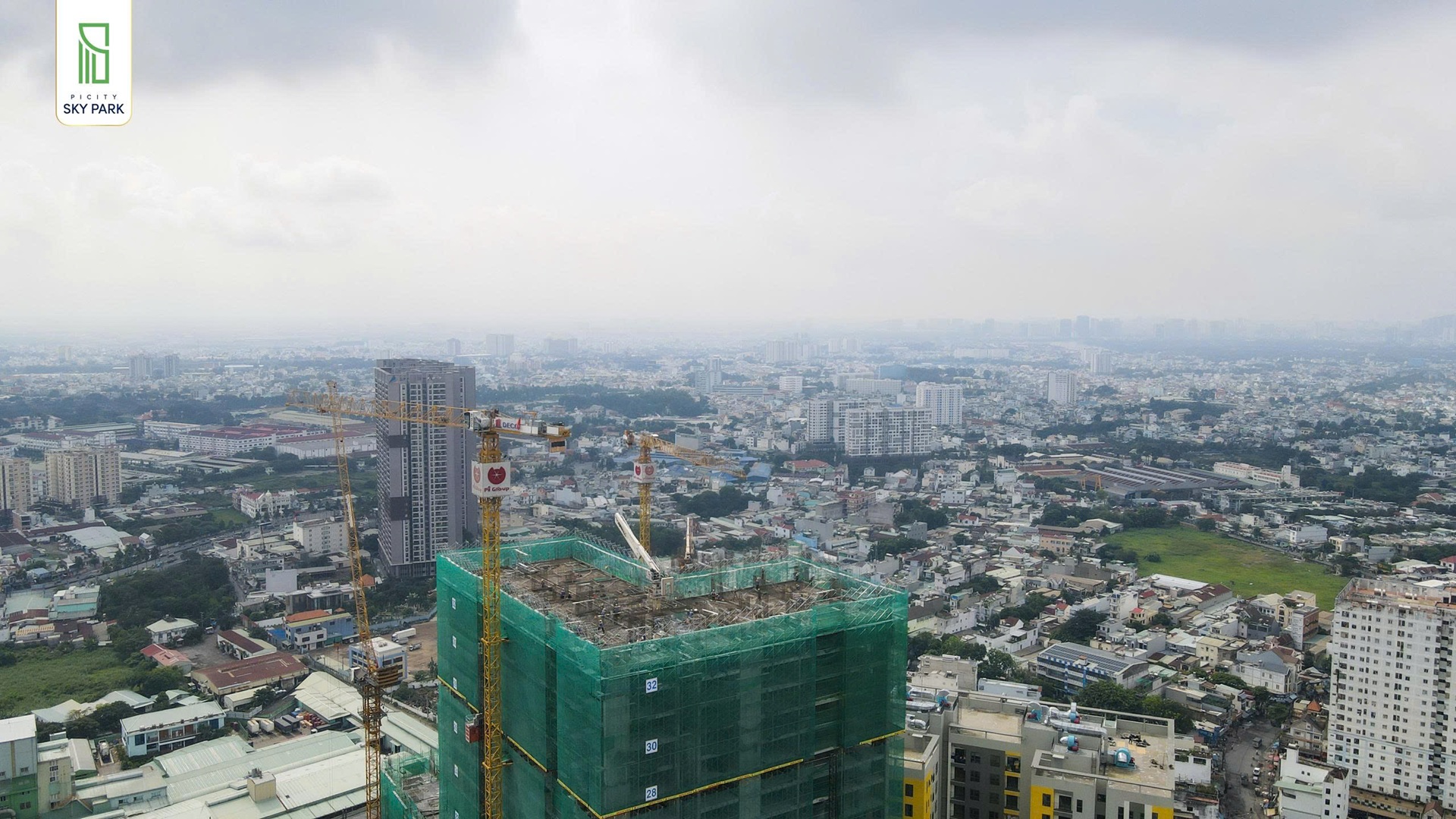 Cập nhật tiến độ xây dựng Picity Sky Park tháng 112025 (5) Cập nhật tiến độ xây dựng Picity Sky Park tháng 112025 (5)